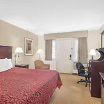 Days Inn By Wyndham Springfield/Phil.Intl Airport